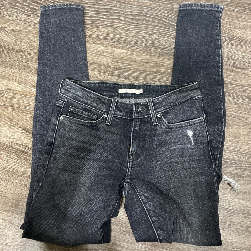Levi’s Black 711 Distressed Skinny jeans
